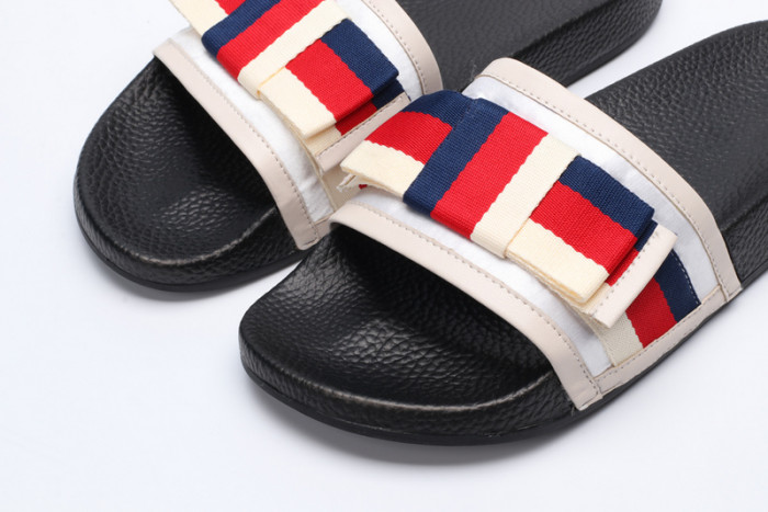 G*u*i SLIDES G088