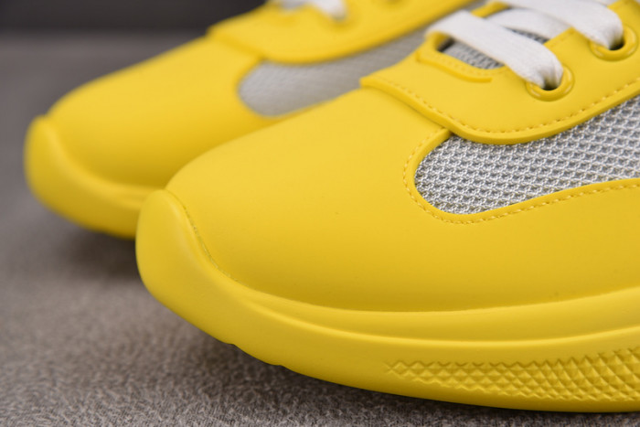 Pra*a SNEAKER P7024