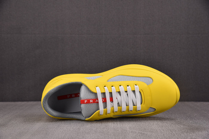 Pra*a SNEAKER P7024