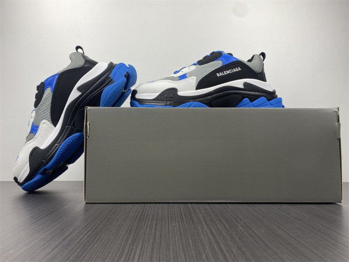 Ba*len*cia*ga triple s sneaker w2ca1 4124