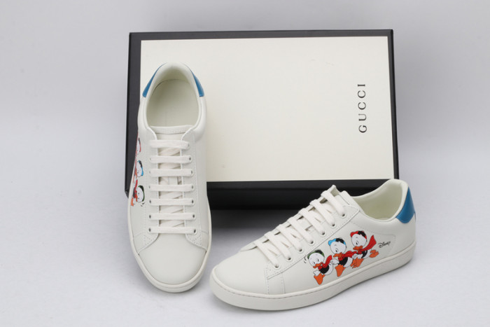 g*u*i ace embroidered low-top sneaker e2329