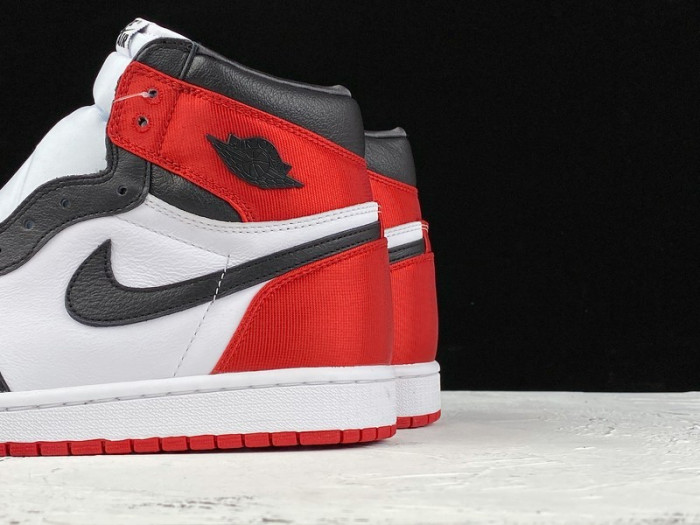 jordan 1 retro high satin black toe (w) cd0461-016
