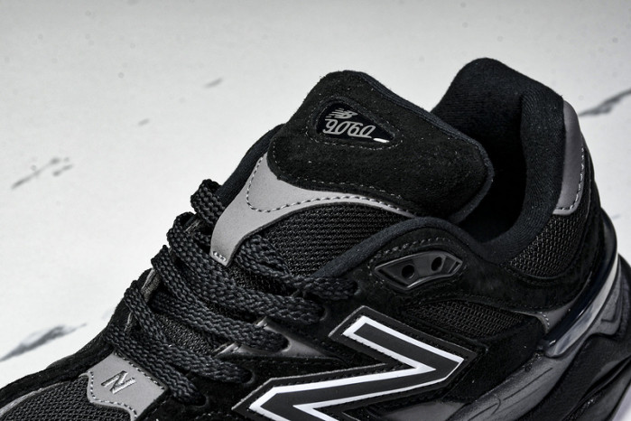 New Balance 9060 U9060BB
