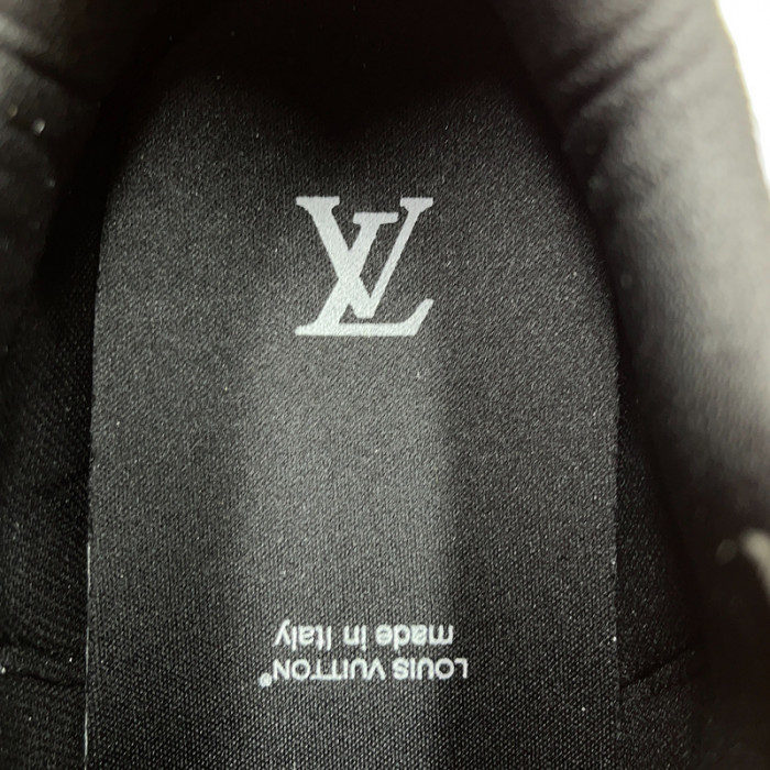 l0vt sneakers