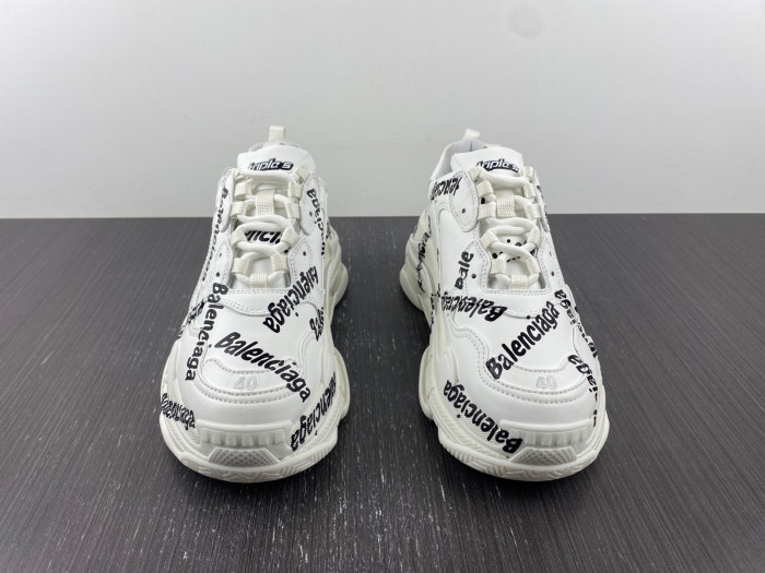 Ba*len*cia*ga triple s sneaker 2fab 9010