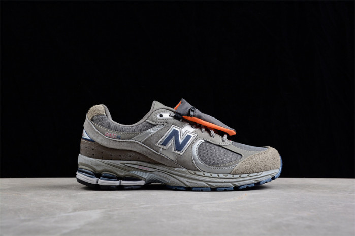 new balance 2002r grey brown pouch m2002rva