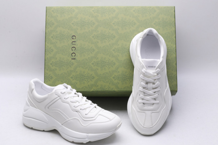 g*u*i ace embroidered low-top sneaker e2357
