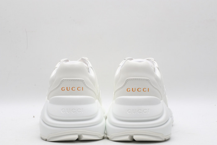 g*u*i ace embroidered low-top sneaker e2357