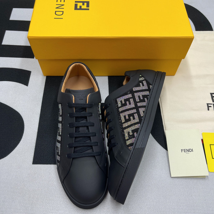 F**di SNEAKERS F024