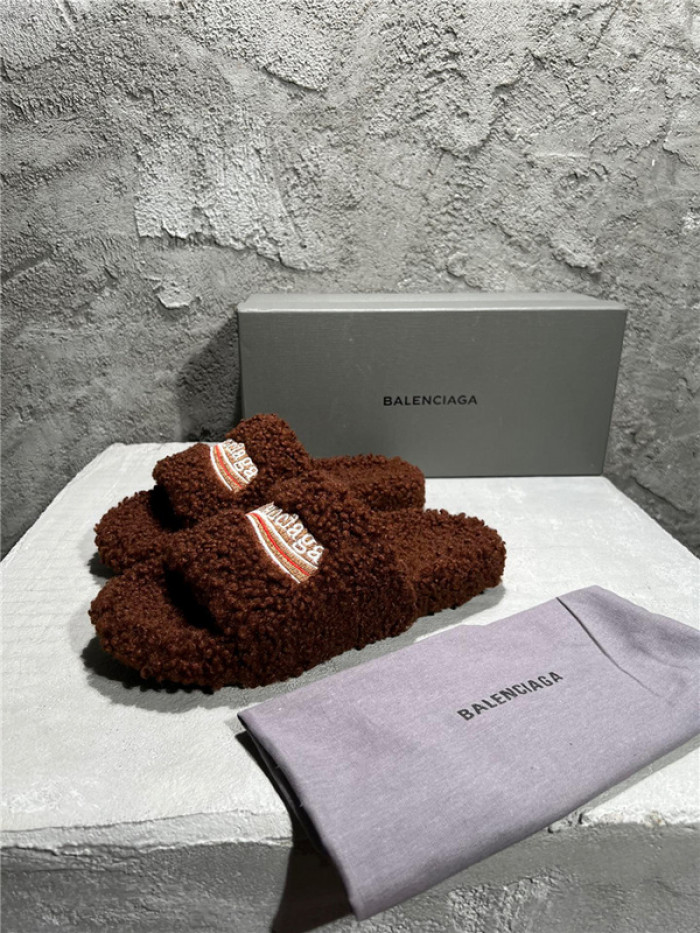 Ba*len*cia*ga Sandals W3R83 8000