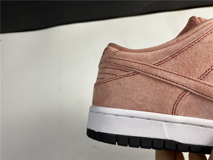 nike sb dunk low “pink” cv1655-600