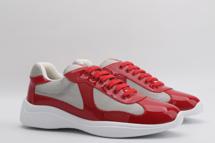 pra*a sneaker p009