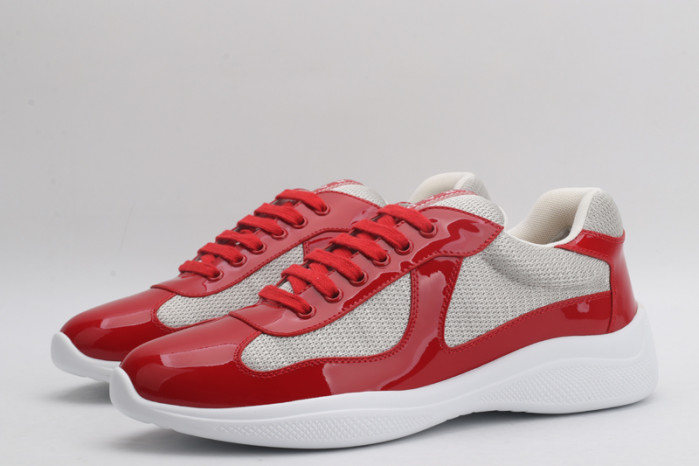 pra*a sneaker p009