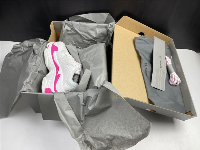 Ba*len*cia*ga triple s sneaker w0901 8101
