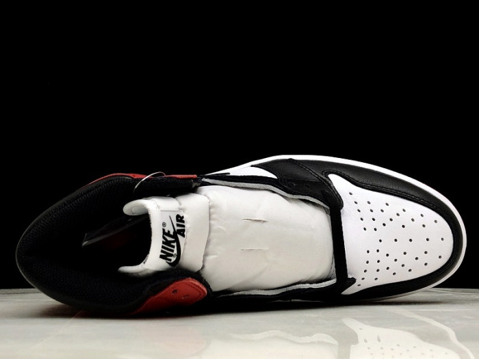 air jordan 1 retro high og black toe 555088-125