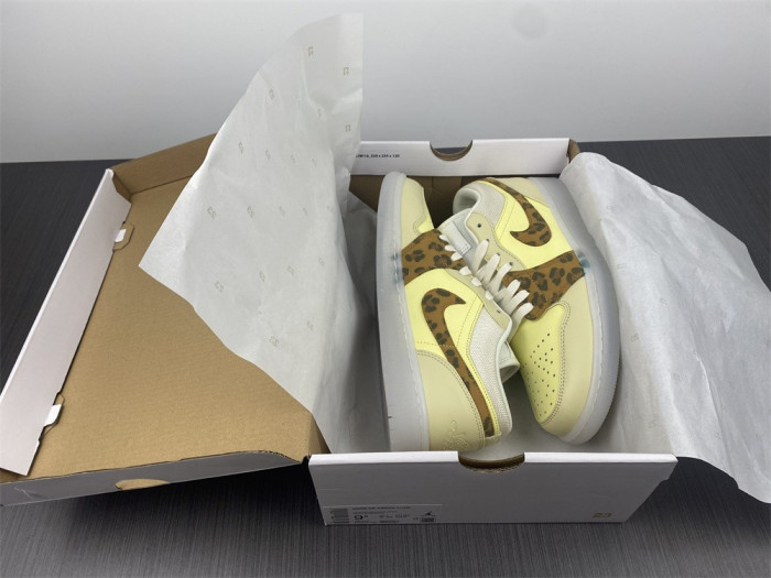air jordan 1 low snkrs day dn6998-700