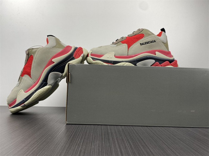 Ba*len*cia*ga triple s sneaker w06f1 9000