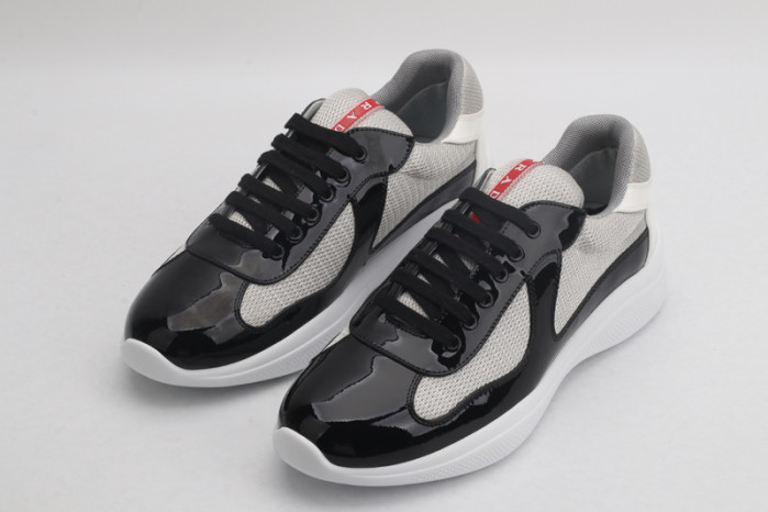 pra*a sneaker p011