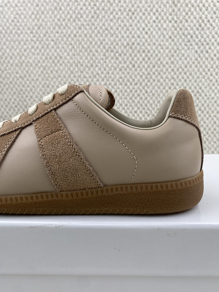 ma*s*n Ma*i*la sneakers