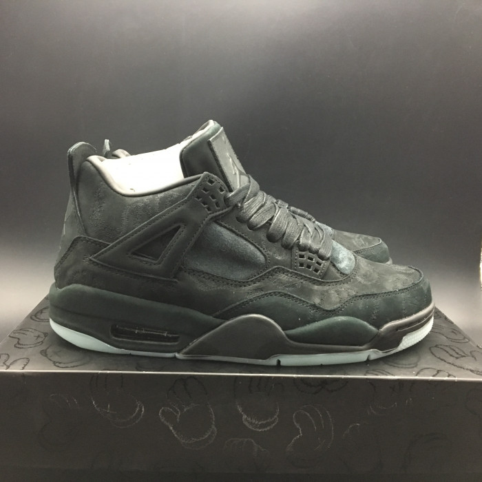 air jordan 4 retro kaws black 930155-001